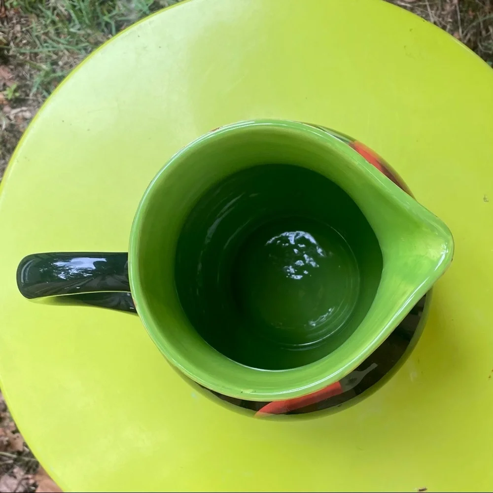 Crate & Barrel Pimienta Caliente Pitcher